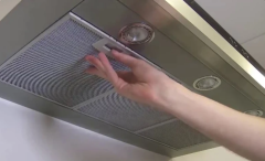 Zamena odvodne cevi na aspiratoru